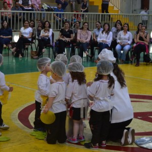 APRESENTAÇÕES EM HOMENAGEM AO DIA DAS MÃES