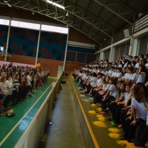 APRESENTAÇÕES EM HOMENAGEM AO DIA DAS MÃES