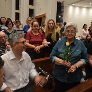 MISSA EM HOMENAGEM AO DIA DAS MÃES