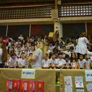 APRESENTAÇÕES EM HOMENAGEM AO DIA DAS MÃES