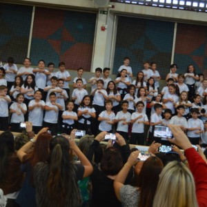 APRESENTAÇÕES EM HOMENAGEM AO DIA DAS MÃES