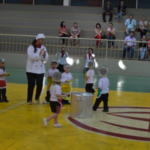 APRESENTAÇÕES EM HOMENAGEM AO DIA DAS MÃES