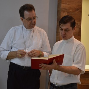 ARCEBISPO DOM ANUAR EM VISITA AO COLÉGIO SANTO INÁCIO