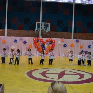 APRESENTAÇÕES EM HOMENAGEM AO DIA DAS MÃES