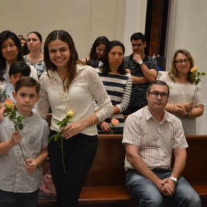 MISSA EM HOMENAGEM AO DIA DAS MÃES