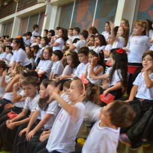 APRESENTAÇÕES EM HOMENAGEM AO DIA DAS MÃES