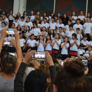 APRESENTAÇÕES EM HOMENAGEM AO DIA DAS MÃES