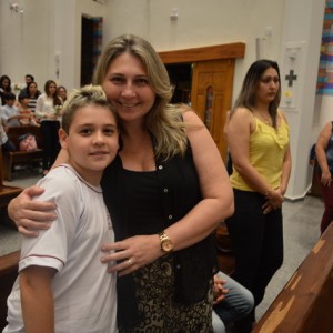 MISSA EM HOMENAGEM AO DIA DAS MÃES