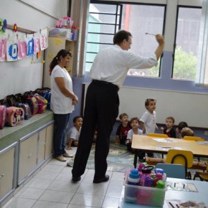 ARCEBISPO DOM ANUAR EM VISITA AO COLÉGIO SANTO INÁCIO