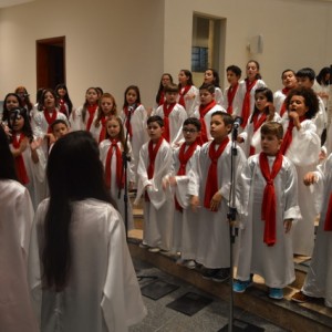 MISSA EM HOMENAGEM AO DIA DAS MÃES