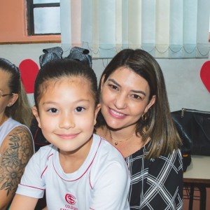 EDUCAÇÃO INFANTIL: SINGELOS GESTOS E SORRISOS, ORAÇÕES E BENÇÃOS - DIA DAS MÃES 2024