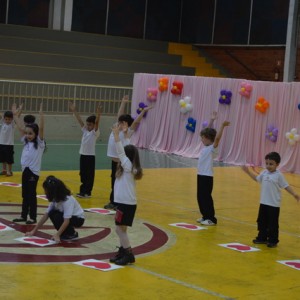 APRESENTAÇÕES EM HOMENAGEM AO DIA DAS MÃES