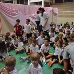 APRESENTAÇÕES EM HOMENAGEM AO DIA DAS MÃES