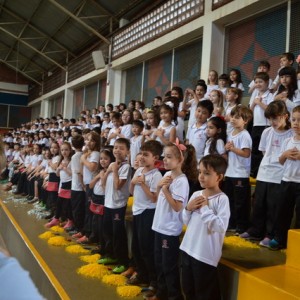 APRESENTAÇÕES EM HOMENAGEM AO DIA DAS MÃES