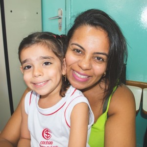 EDUCAÇÃO INFANTIL: SINGELOS GESTOS E SORRISOS, ORAÇÕES E BENÇÃOS - DIA DAS MÃES 2024