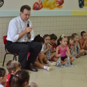 ARCEBISPO DOM ANUAR EM VISITA AO COLÉGIO SANTO INÁCIO