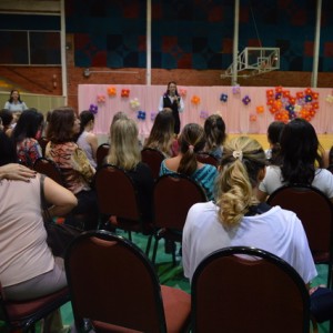 APRESENTAÇÕES EM HOMENAGEM AO DIA DAS MÃES