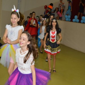 DESFILE DE FANTASIAS DO FUNDAMENTAL I