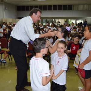 ARCEBISPO DOM ANUAR EM VISITA AO COLÉGIO SANTO INÁCIO