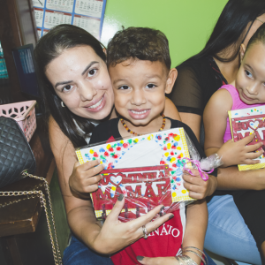 EDUCAÇÃO INFANTIL: SINGELOS GESTOS E SORRISOS, ORAÇÕES E BENÇÃOS - DIA DAS MÃES 2024