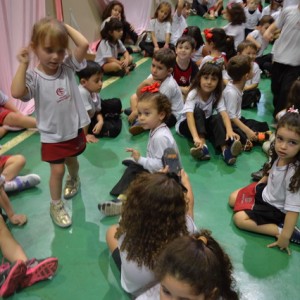 APRESENTAÇÕES EM HOMENAGEM AO DIA DAS MÃES