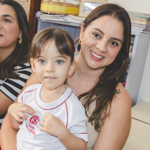 EDUCAÇÃO INFANTIL: SINGELOS GESTOS E SORRISOS, ORAÇÕES E BENÇÃOS - DIA DAS MÃES 2024