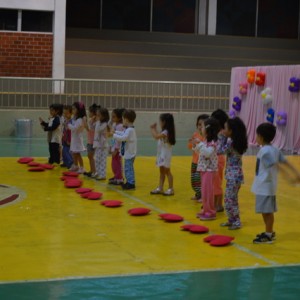 APRESENTAÇÕES EM HOMENAGEM AO DIA DAS MÃES