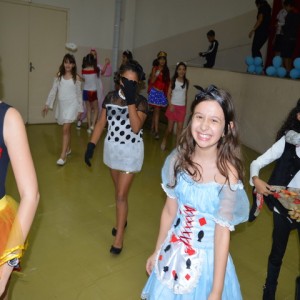 DESFILE DE FANTASIAS DO FUNDAMENTAL I