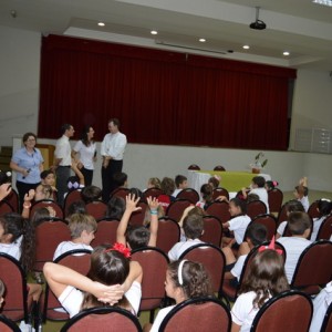 ARCEBISPO DOM ANUAR EM VISITA AO COLÉGIO SANTO INÁCIO