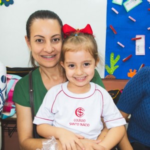 EDUCAÇÃO INFANTIL: SINGELOS GESTOS E SORRISOS, ORAÇÕES E BENÇÃOS - DIA DAS MÃES 2024