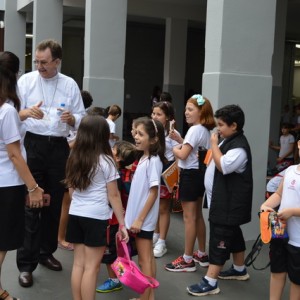 ARCEBISPO DOM ANUAR EM VISITA AO COLÉGIO SANTO INÁCIO