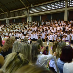 APRESENTAÇÕES EM HOMENAGEM AO DIA DAS MÃES