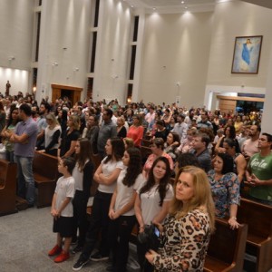 MISSA EM HOMENAGEM AO DIA DAS MÃES