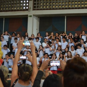 APRESENTAÇÕES EM HOMENAGEM AO DIA DAS MÃES