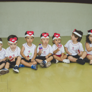 EDUCAÇÃO INFANTIL: SINGELOS GESTOS E SORRISOS, ORAÇÕES E BENÇÃOS - DIA DAS MÃES 2024