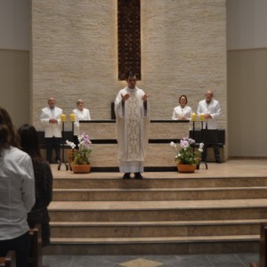 MISSA EM HOMENAGEM AO DIA DAS MÃES