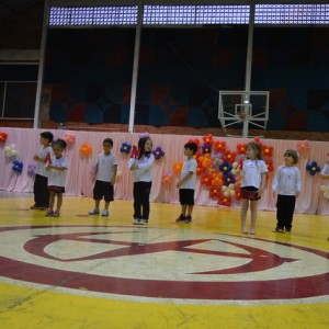 APRESENTAÇÕES EM HOMENAGEM AO DIA DAS MÃES