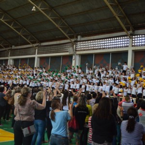 APRESENTAÇÕES EM HOMENAGEM AO DIA DAS MÃES