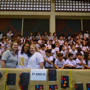 APRESENTAÇÕES EM HOMENAGEM AO DIA DAS MÃES