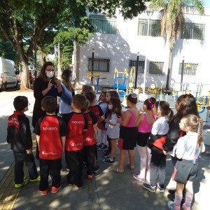 PASSEIO AO REDOR DA PRAÇA EMILIANO PERNETA