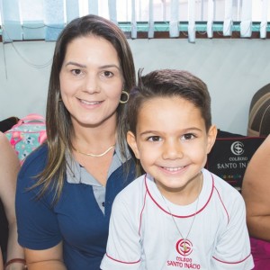 EDUCAÇÃO INFANTIL: SINGELOS GESTOS E SORRISOS, ORAÇÕES E BENÇÃOS - DIA DAS MÃES 2024