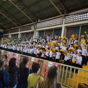 APRESENTAÇÕES EM HOMENAGEM AO DIA DAS MÃES