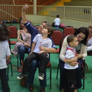 APRESENTAÇÕES EM HOMENAGEM AO DIA DAS MÃES