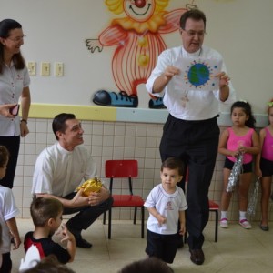 ARCEBISPO DOM ANUAR EM VISITA AO COLÉGIO SANTO INÁCIO