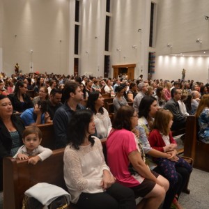 MISSA EM HOMENAGEM AO DIA DAS MÃES