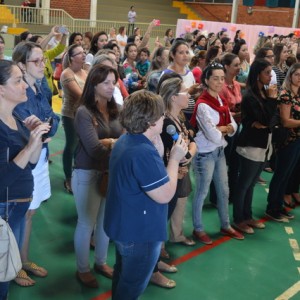 APRESENTAÇÕES EM HOMENAGEM AO DIA DAS MÃES