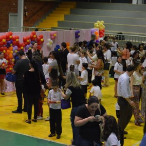 APRESENTAÇÕES EM HOMENAGEM AO DIA DAS MÃES