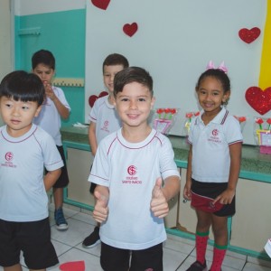 EDUCAÇÃO INFANTIL: SINGELOS GESTOS E SORRISOS, ORAÇÕES E BENÇÃOS - DIA DAS MÃES 2024