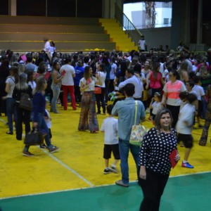 APRESENTAÇÕES EM HOMENAGEM AO DIA DAS MÃES