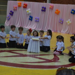 APRESENTAÇÕES EM HOMENAGEM AO DIA DAS MÃES